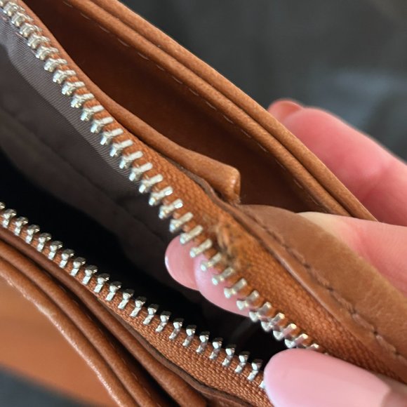 Matt and Nat Brown Tote/Purse - Picture 3 of 4